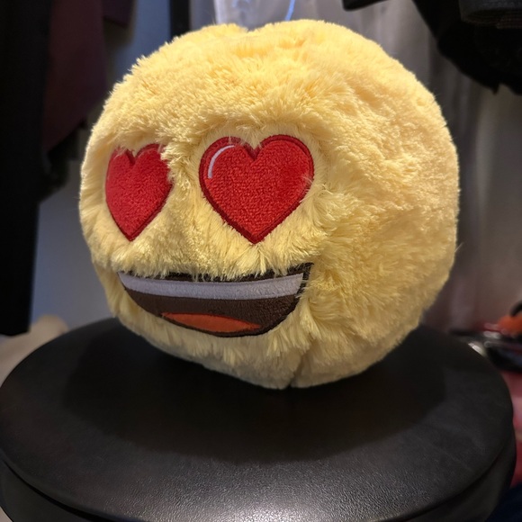 rare emoji piggy bank ! - Picture 2 of 7